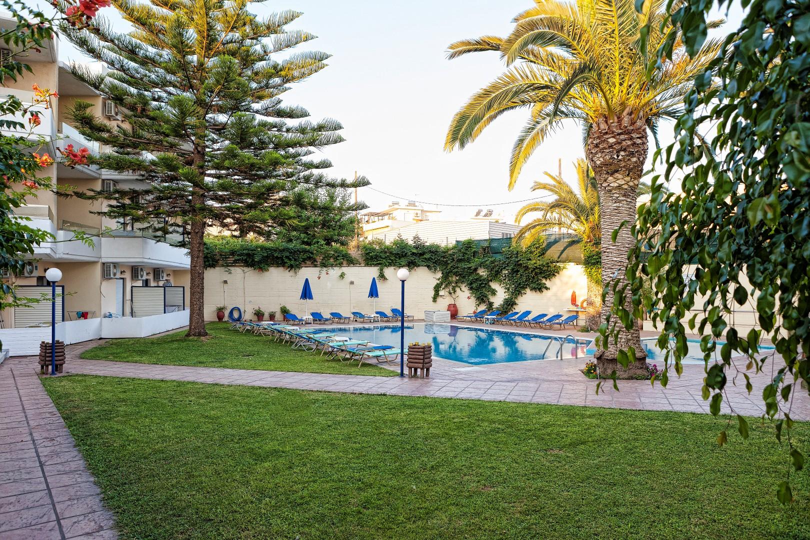 Cretan Sun Aparthotel Adelianos Kampos Exteriör bild