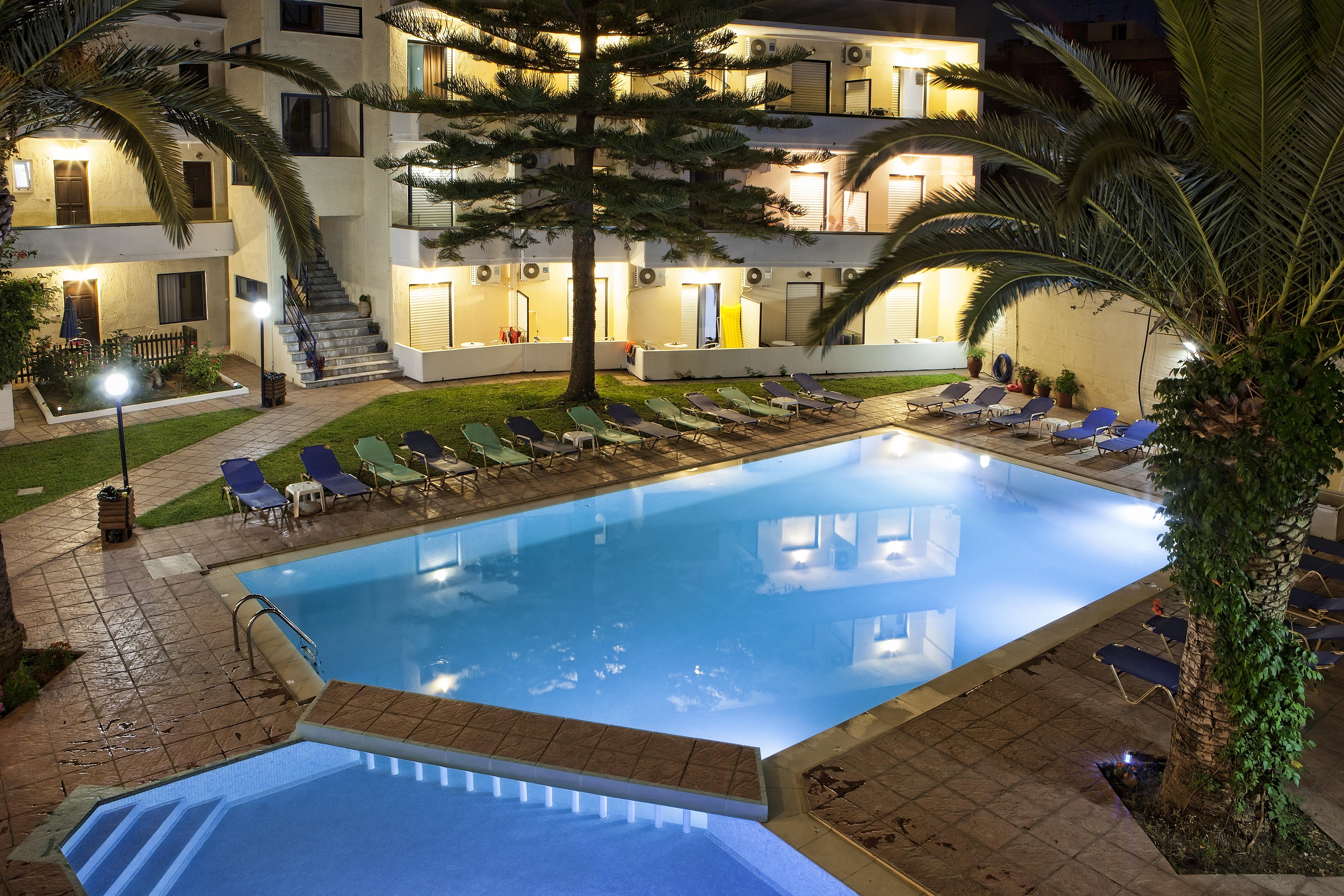 Cretan Sun Aparthotel Adelianos Kampos Exteriör bild