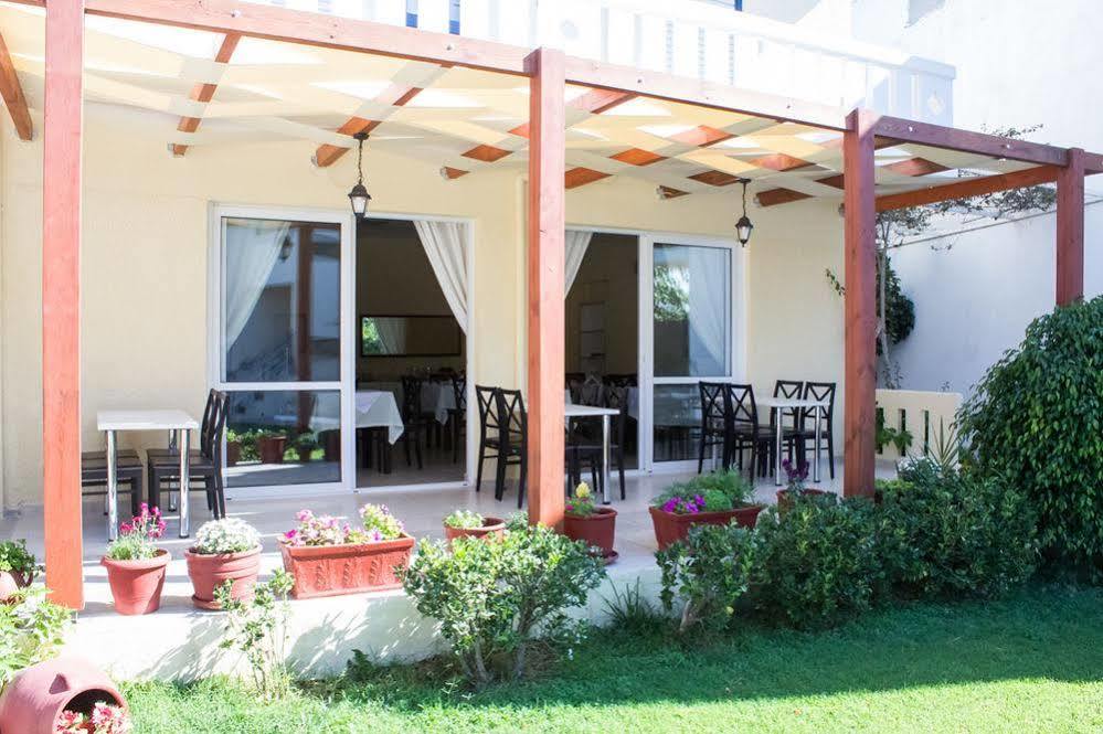 Cretan Sun Aparthotel Adelianos Kampos Exteriör bild